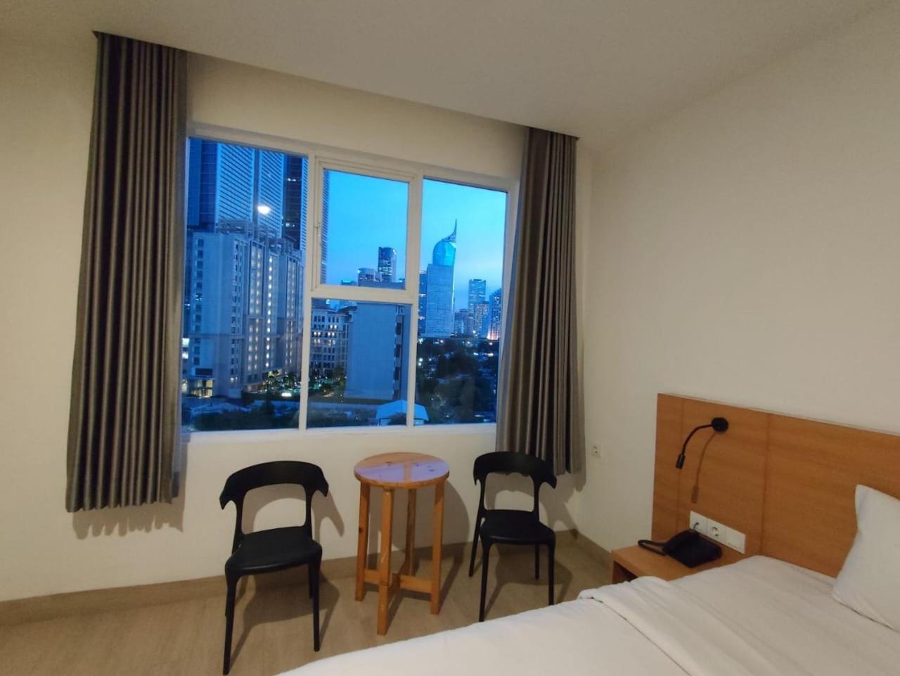 Grand Thamrin Hotel Jakarta Exterior foto