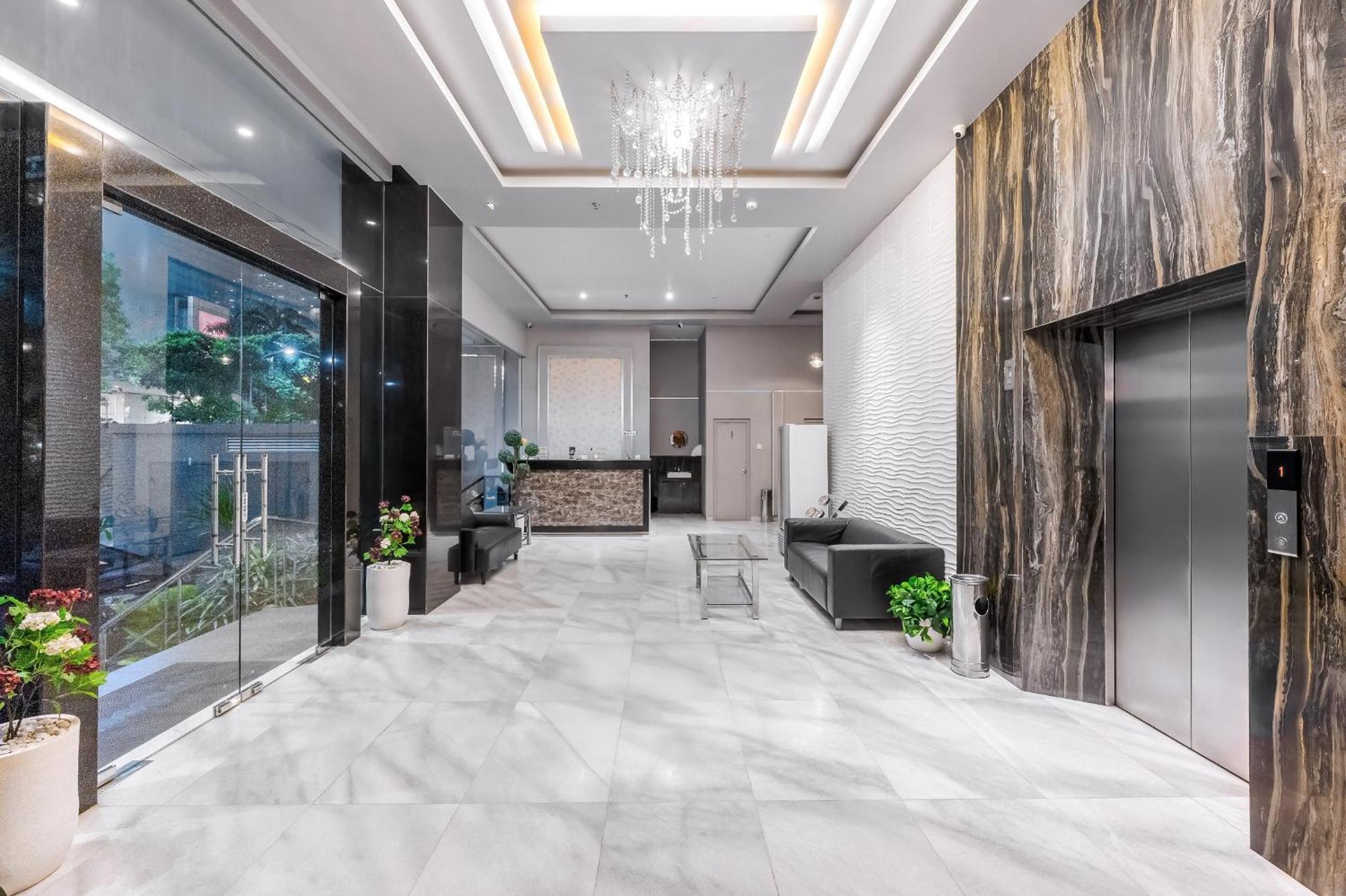 Grand Thamrin Hotel Jakarta Exterior foto